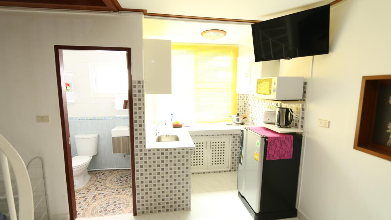 Patong Studio Apartments And Dormitory Exterior foto
