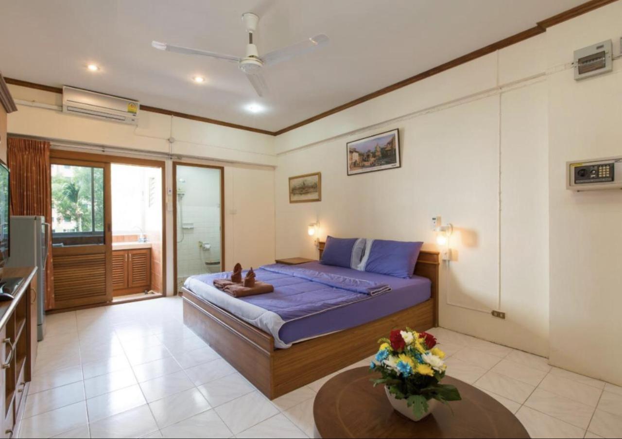 Patong Studio Apartments And Dormitory Exterior foto