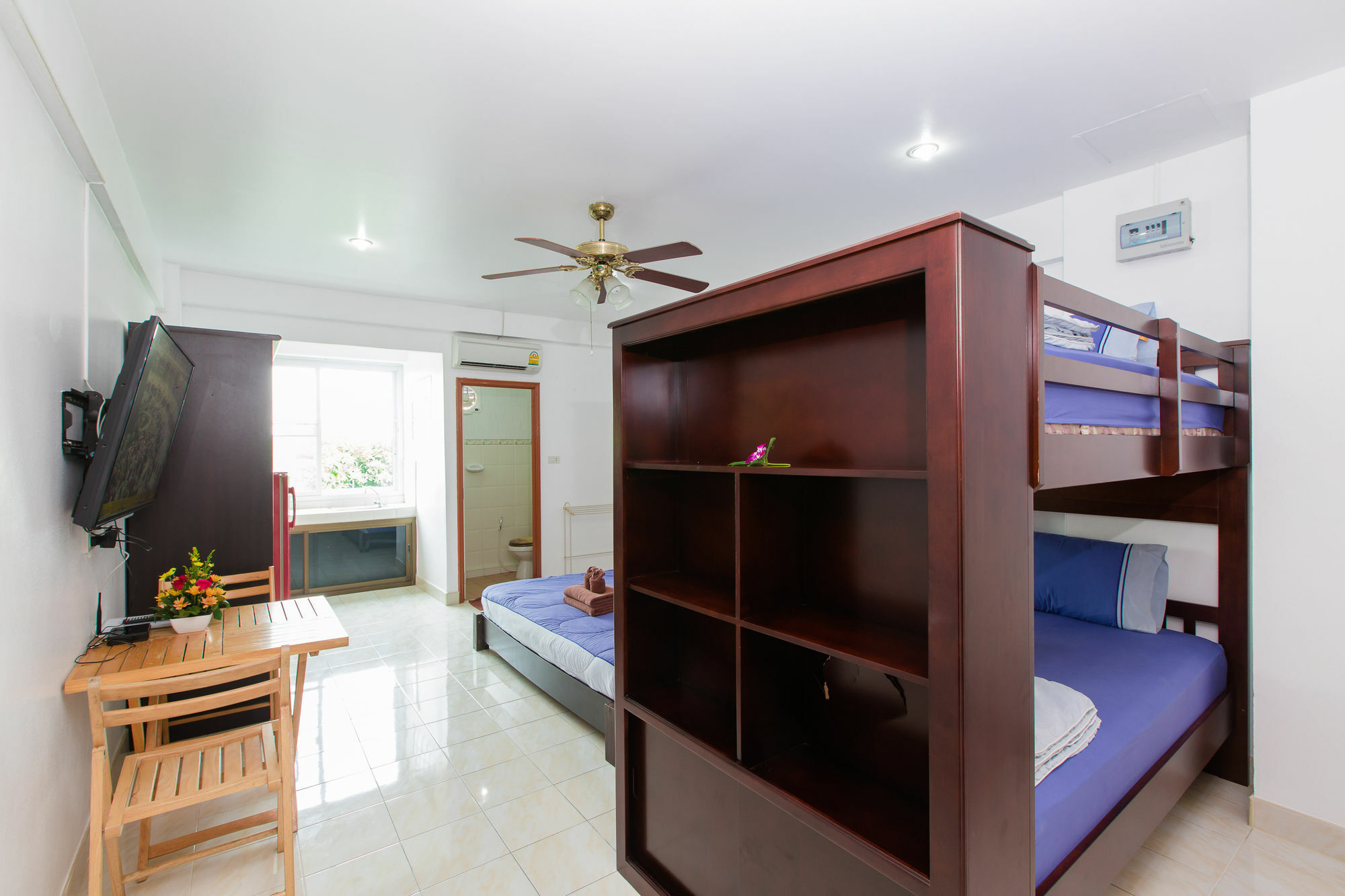 Patong Studio Apartments And Dormitory Exterior foto